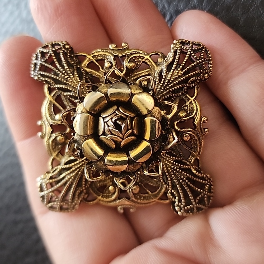 VTG Freirich brooch